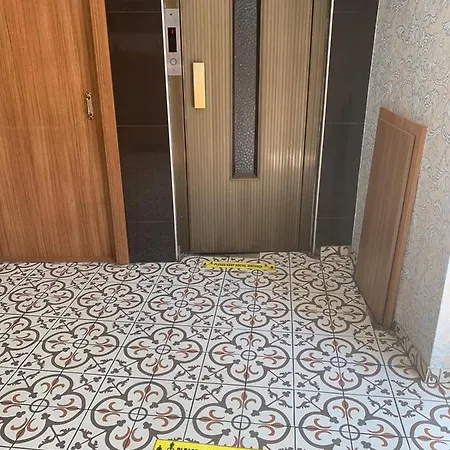 Omega Luxx Hotel 3*