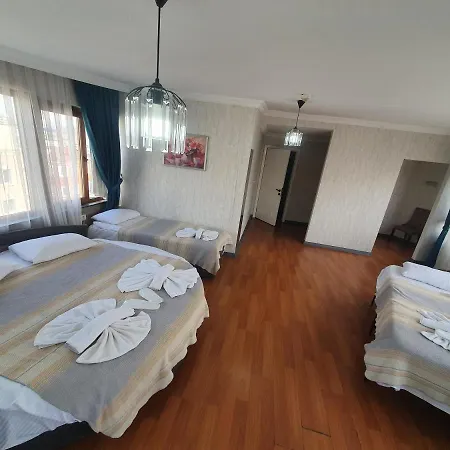 Hotel Omega Luxx