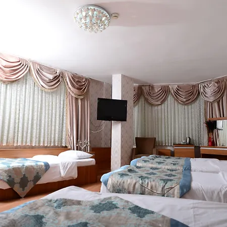 Hotel Omega Luxx