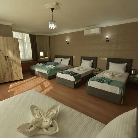 Hotel Omega Luxx