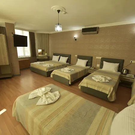 Hotel Omega Luxx
