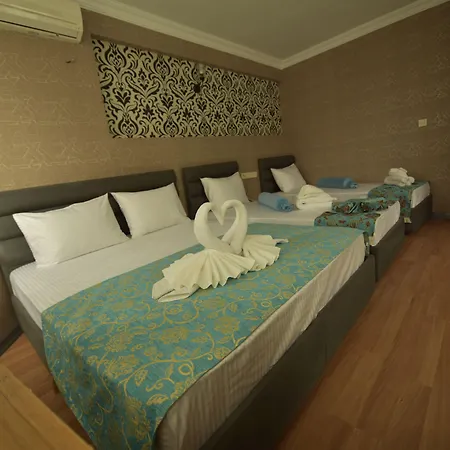 Hotell Omega Luxx 3*